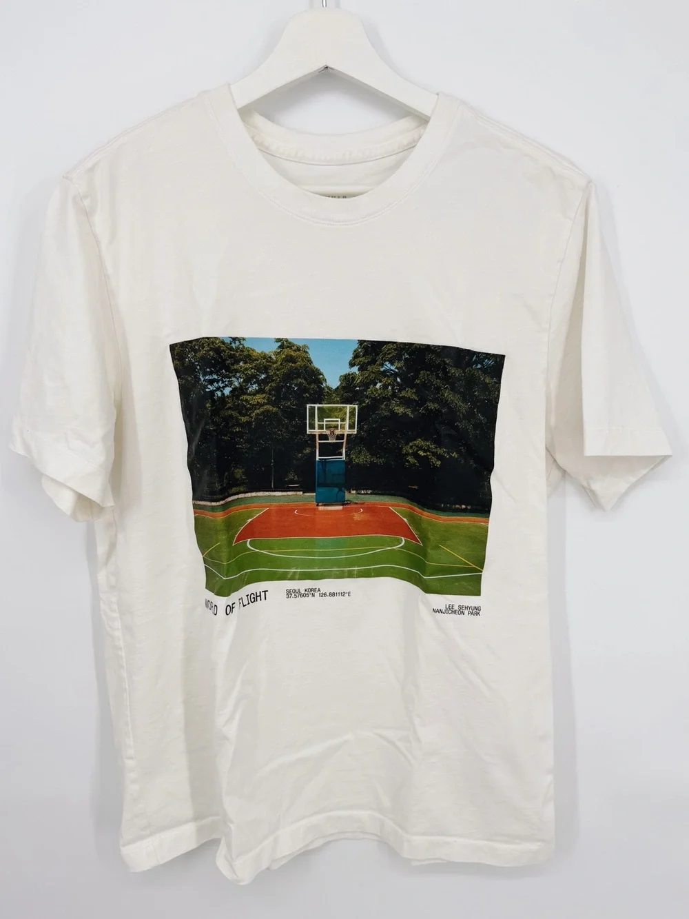 Jordan Brand “Word of Flight” Seoul Korea‎ Basketball Court Photo Tee White XL
